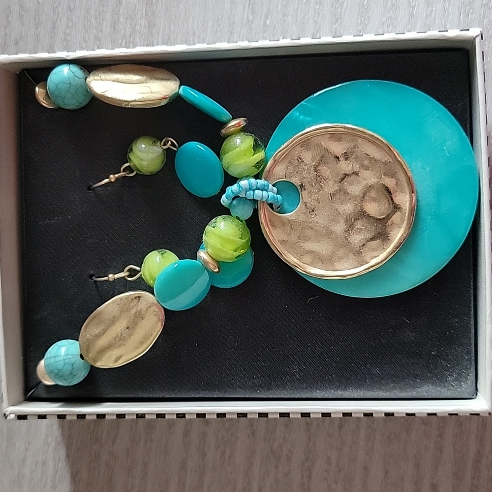 MixIt Turquoise and Gold Necklace Set